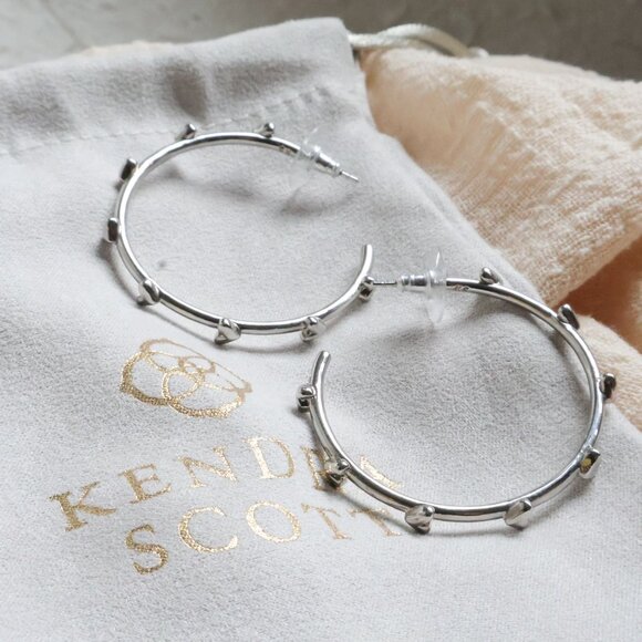 Kendra Scott Haven Heart Silver Hoop Earrings NEW Perfect condition - Picture 2 of 3